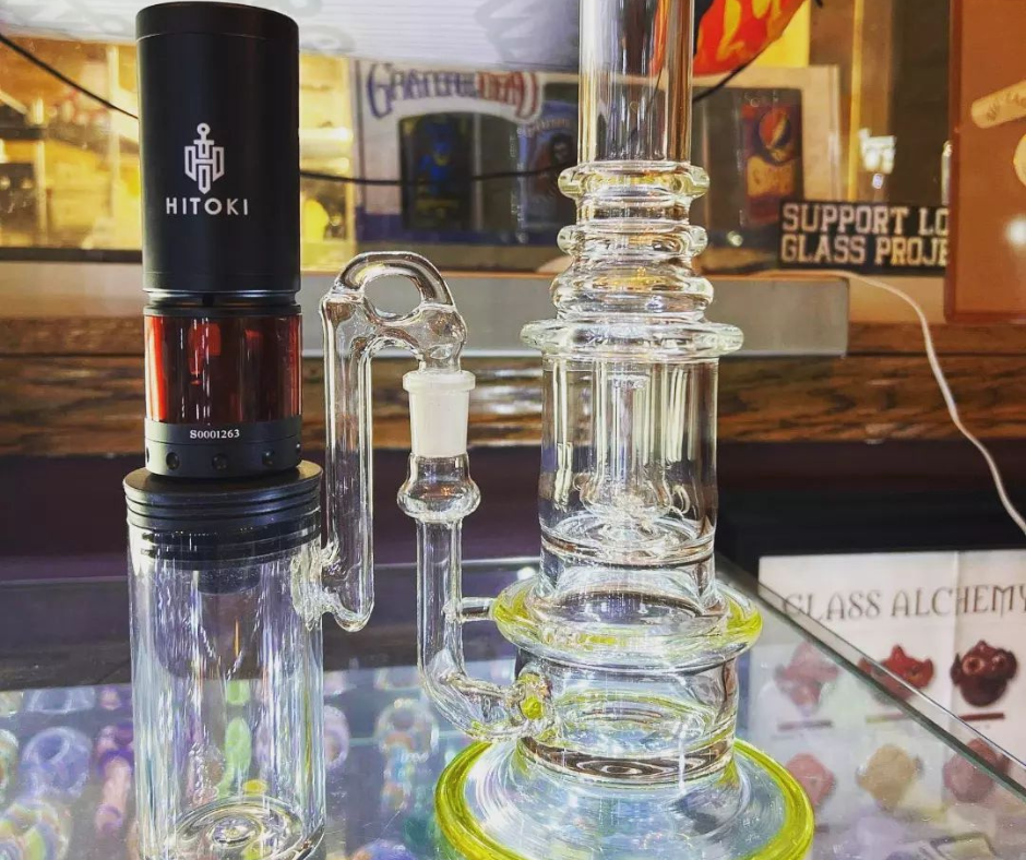 Bong vs. Vape: Is There a Difference? Hitoki Bong vs. Vape: Is There a Difference? Hitoki
