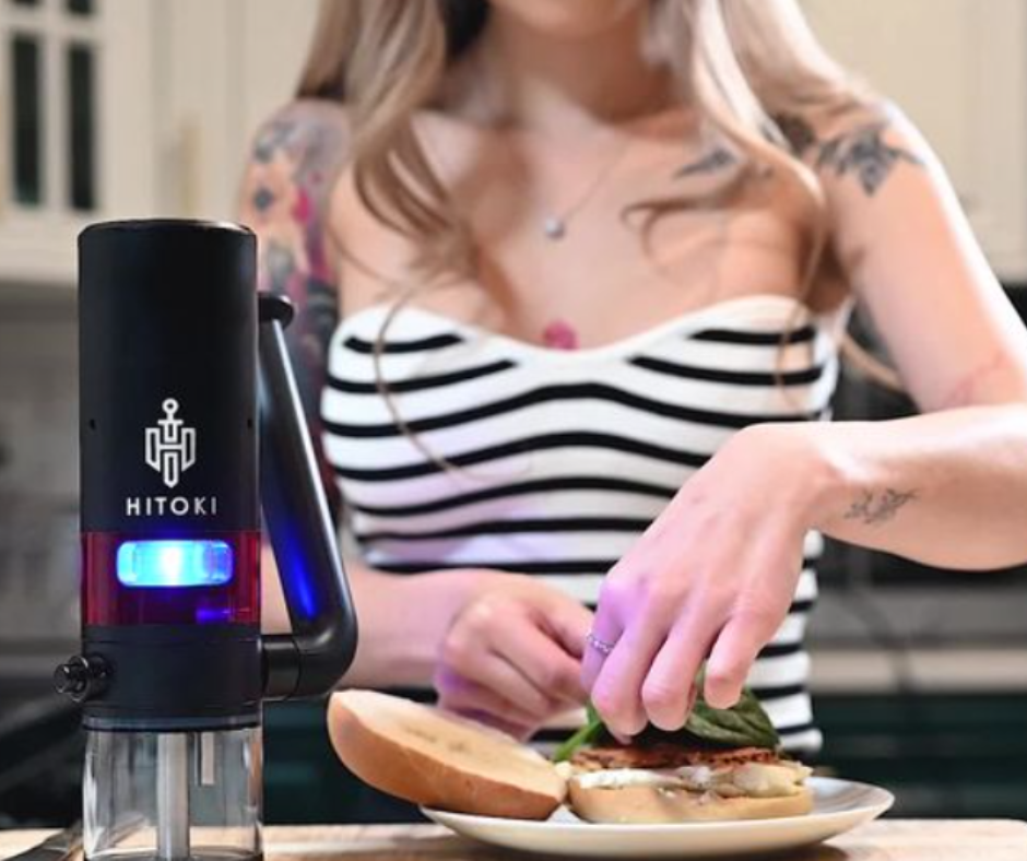 Mastering the Art of Pairing Food and Drinks with Your Hitoki Trident Cannabis Experience