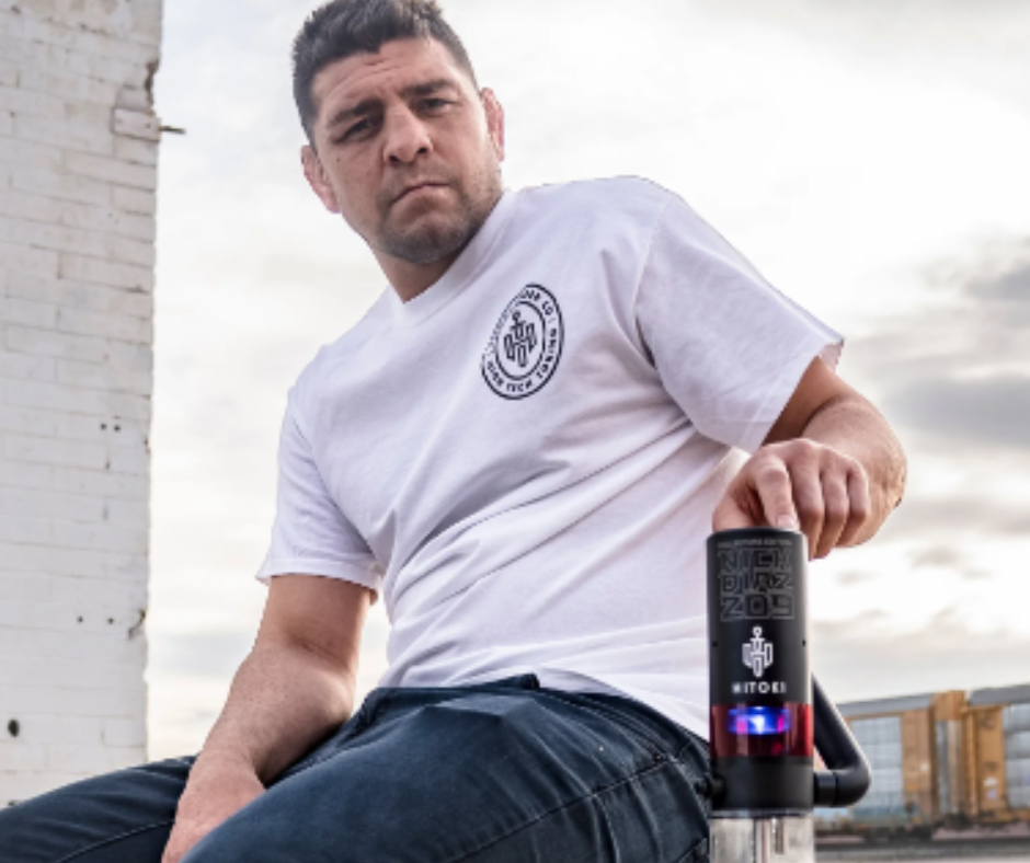 Celebrity Connections: Famous Faces and Their Premium Bong Collections