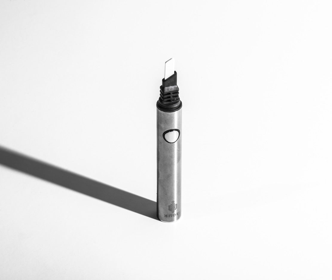Side angle of Hitoki Dab Pen highlighting ergonomic design.