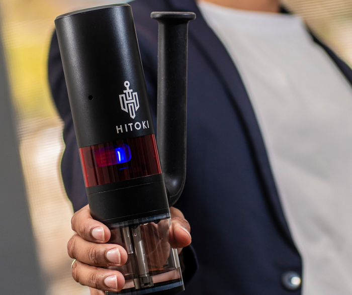Laser Bongs: The Purest Way To Smoke In 2022 - Hitoki USA