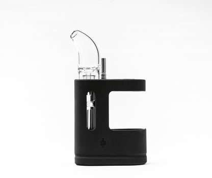 Hitoki Saber Portable Attachment assembled with glass bubbler, showcasing sleek black housing and compact modern design.
